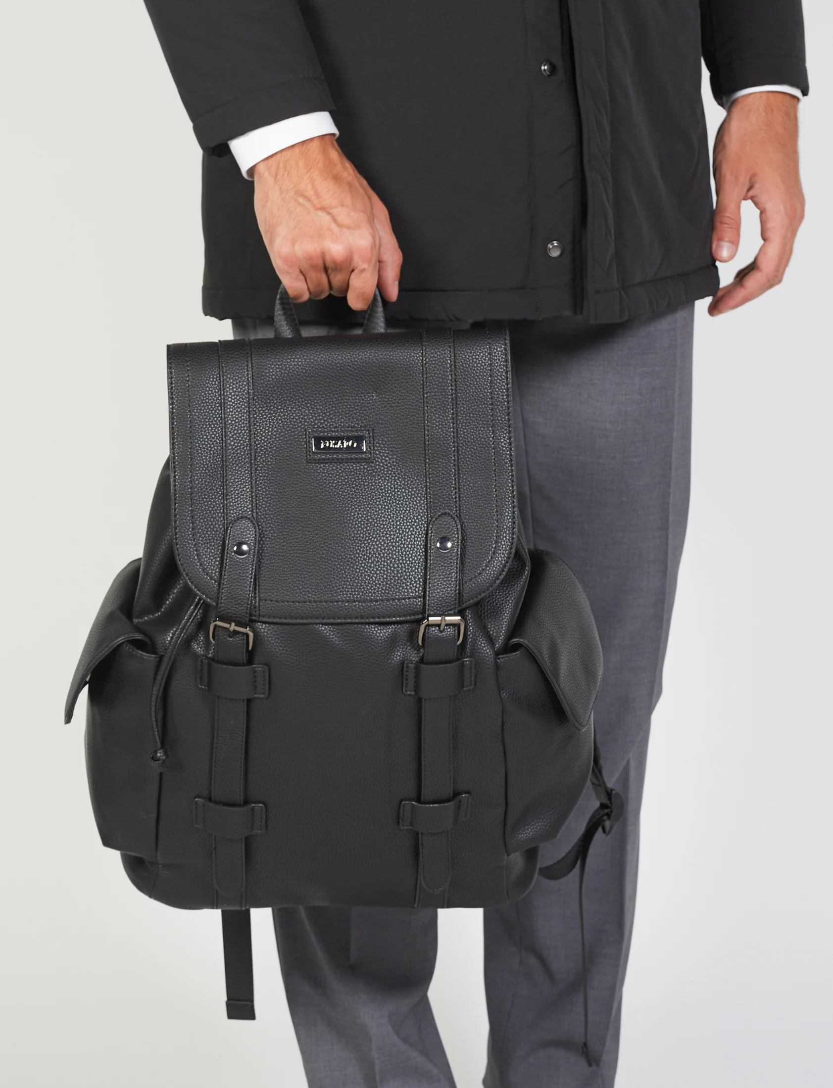 Zaino in eco-pelle con tasche - Image 12