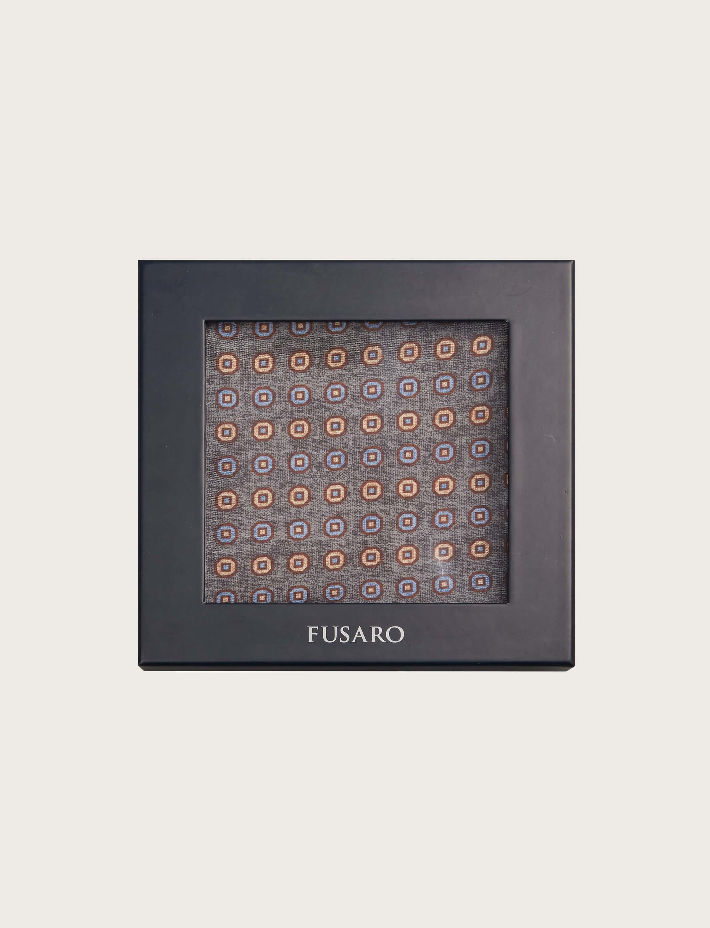 Foulard in seta con motivo geometrico rétro - Image 6