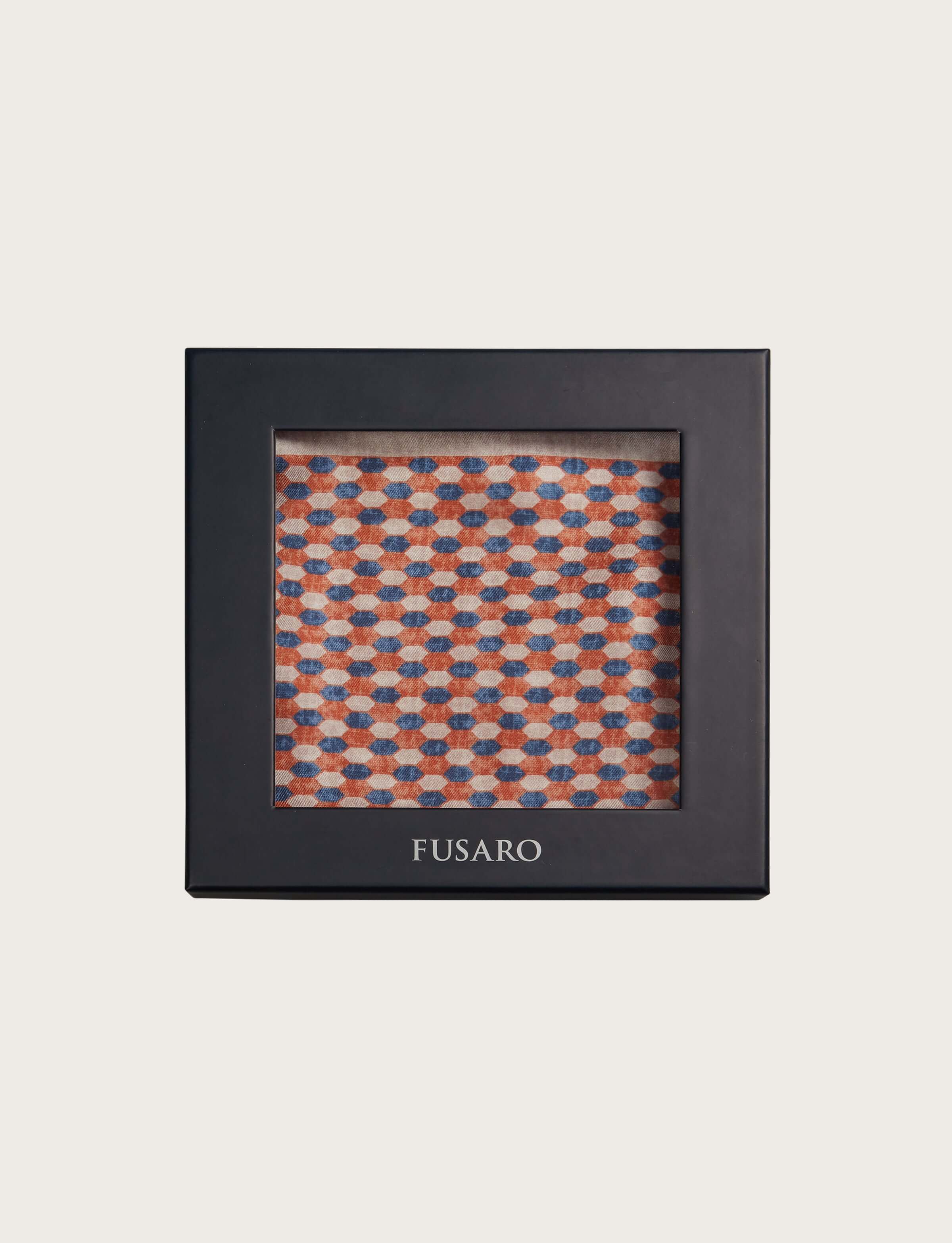 Foulard in seta con disegno geometrico - Image 3