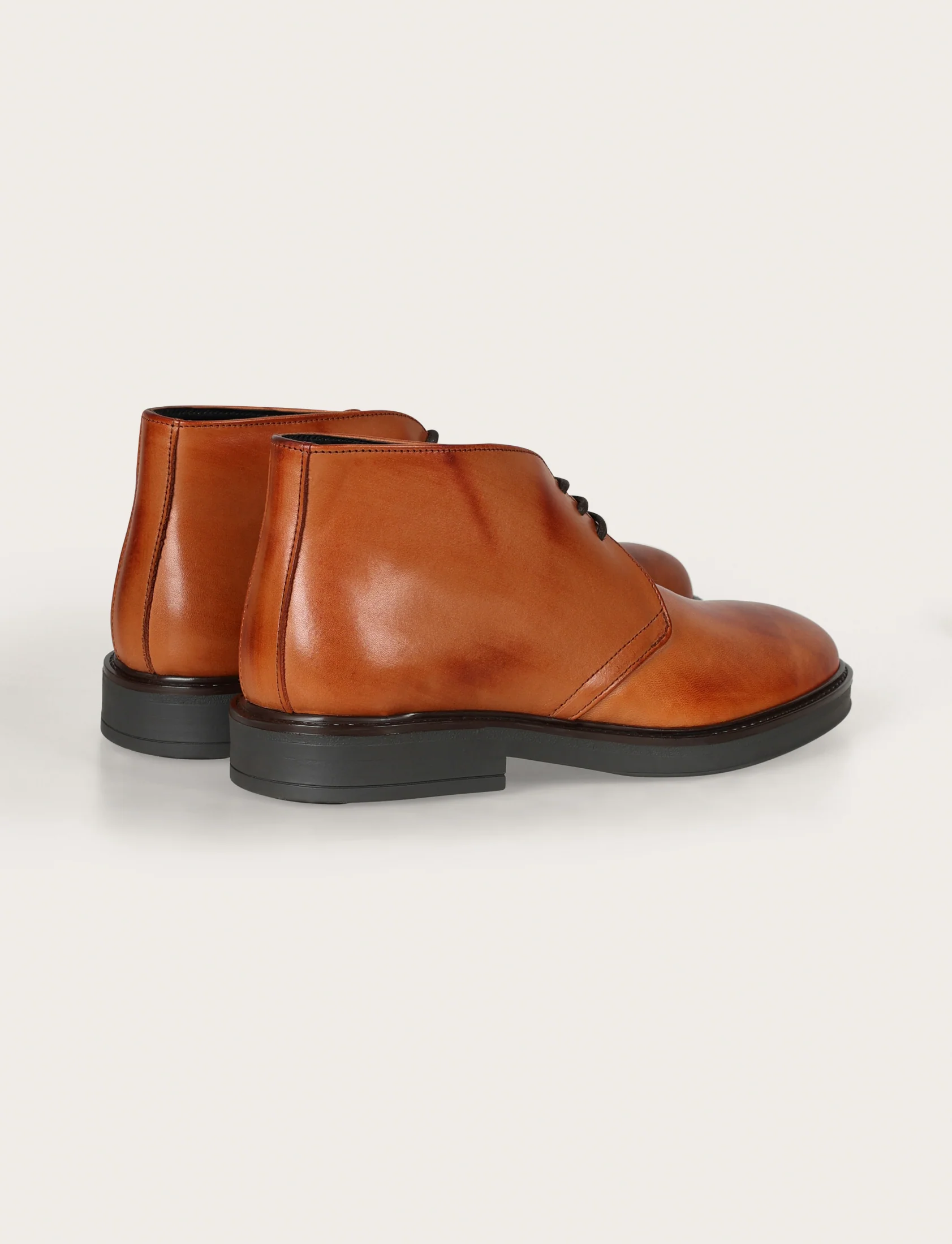 Polacchino in pelle con suola in gomma - Image 3