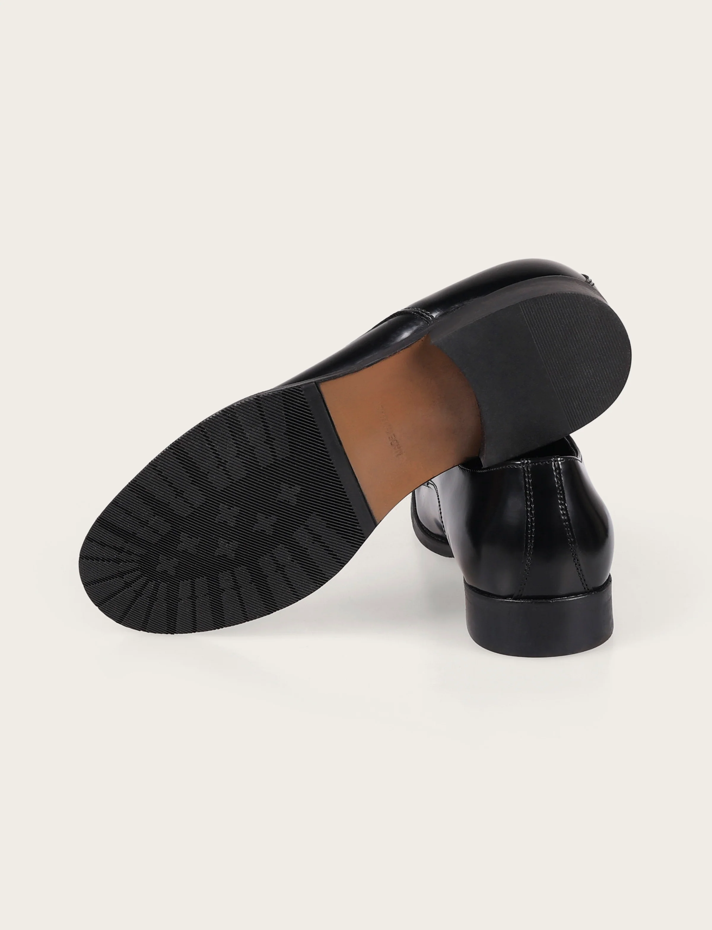 Scarpa stringata liscia in pelle abrasivata - Image 7