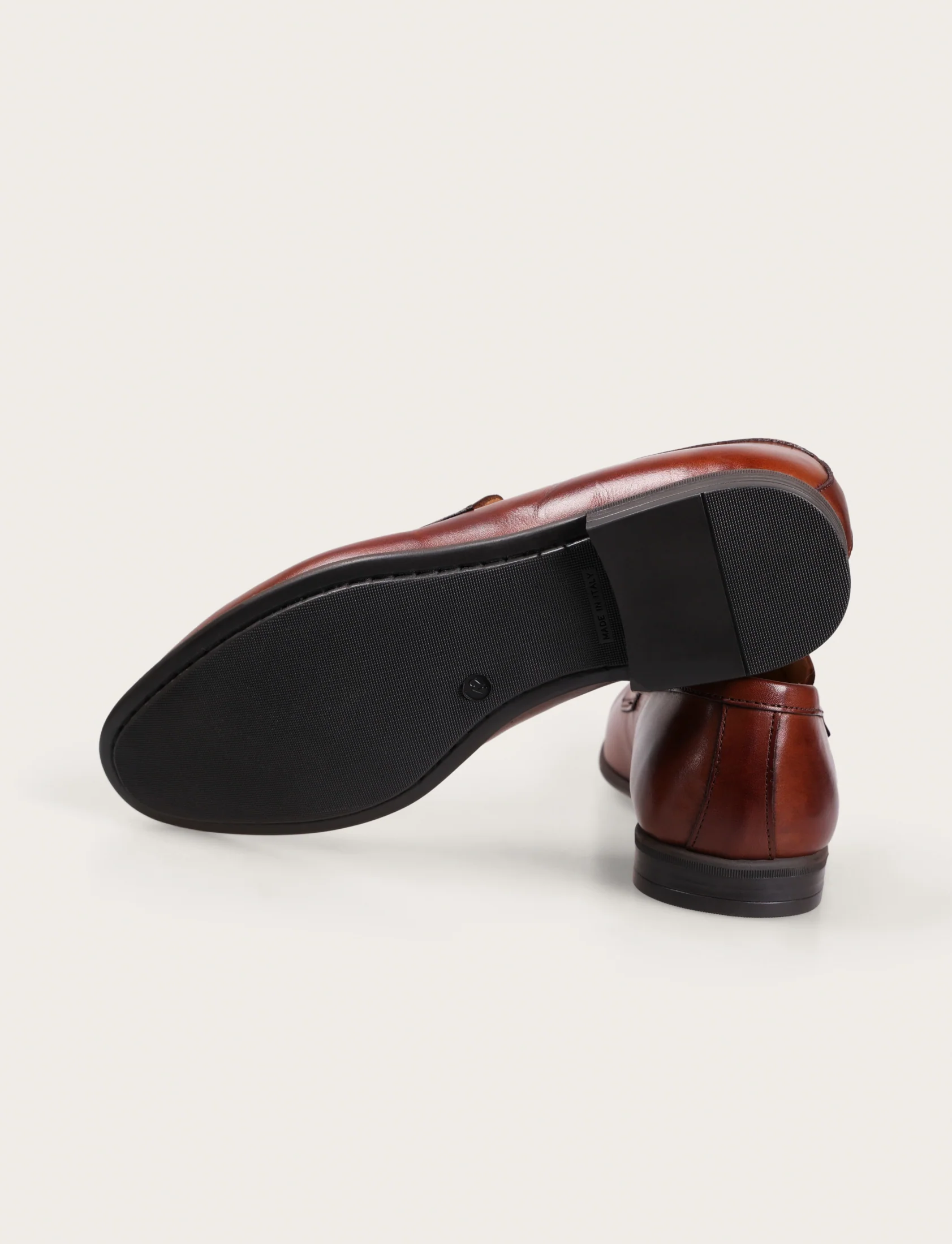 Mocassini in pelle crust con bendina - Image 3