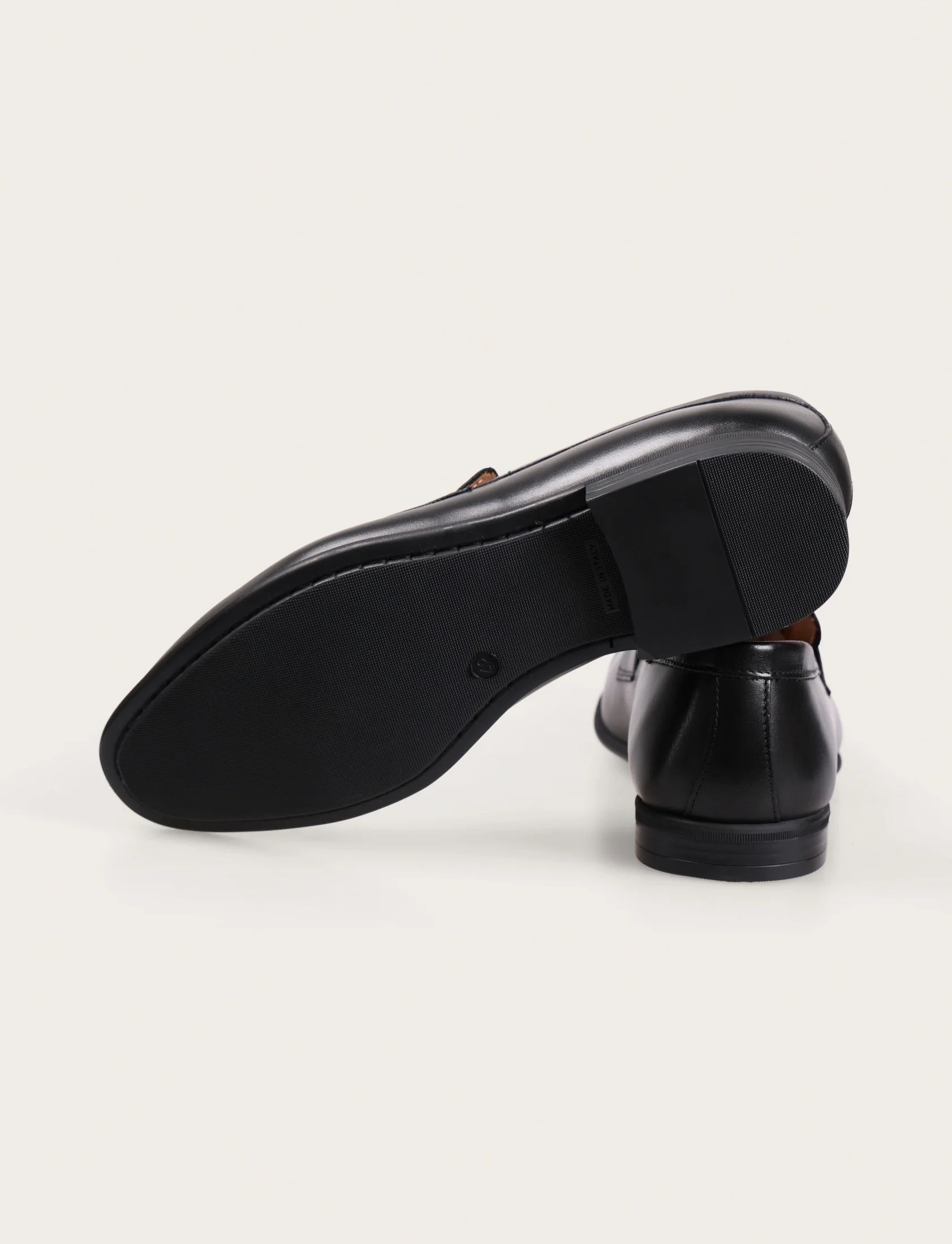 Mocassini in pelle crust con bendina - Image 7